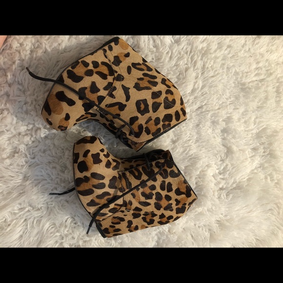 STEVE MADDEN WOMENS CHEETAH WEDGES SIZE 6 - Picture 5 of 5
